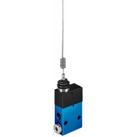 FРаспределитель Festo VSO-3-1/8